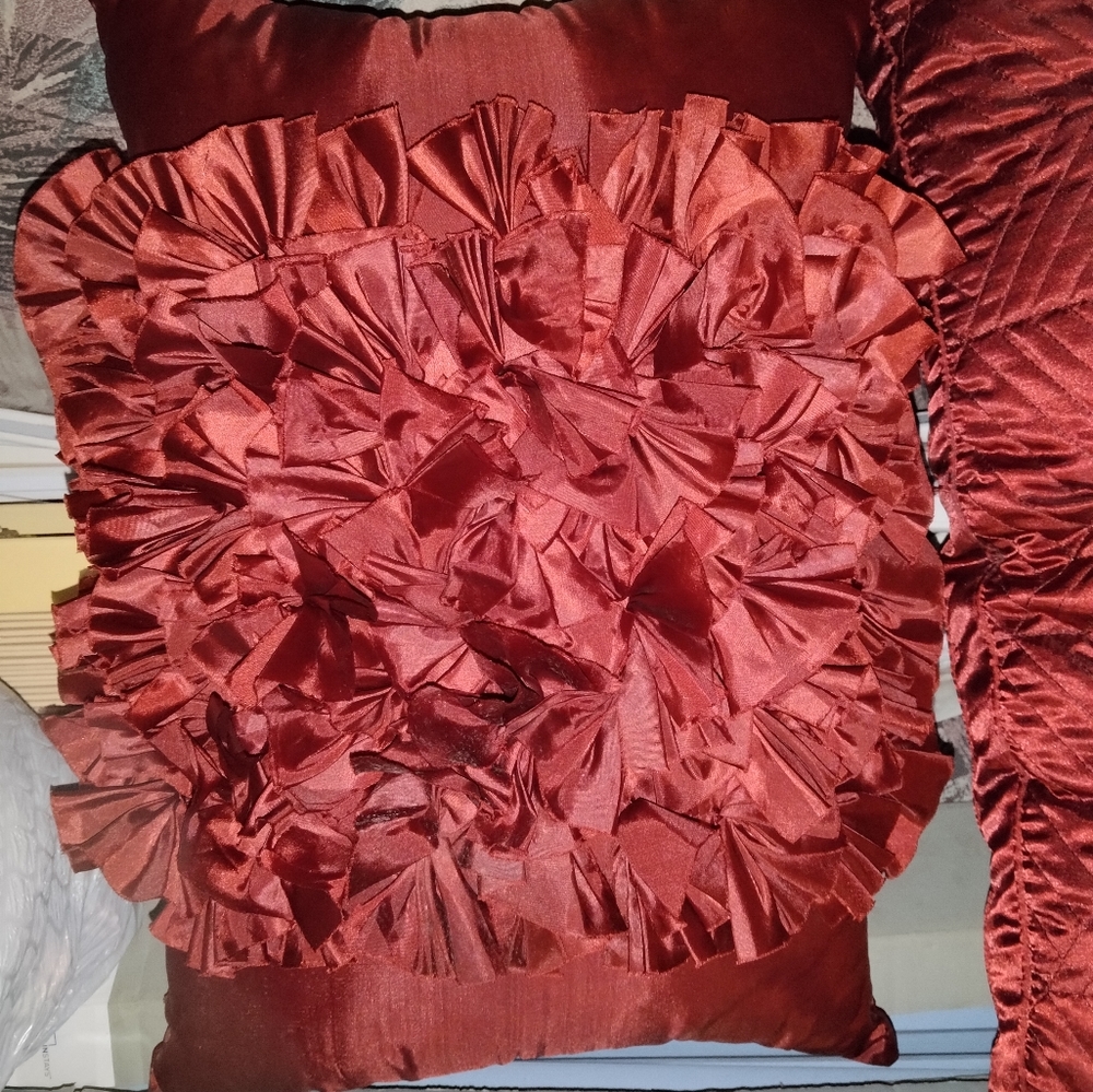 Decorative pillows